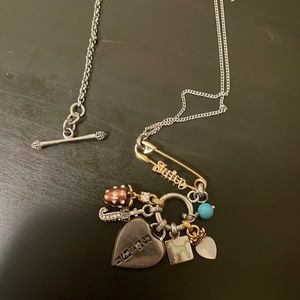 JUICY COUTURE SUPER RARE 2000S Y2K TOGGLE CHARM NECKLACE